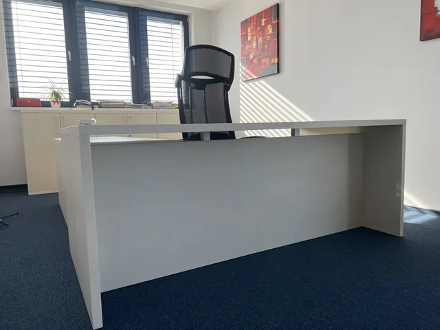 Büromöbel nach Maß