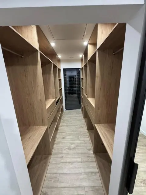 Einbauschrank / Ankleide nach Maß
